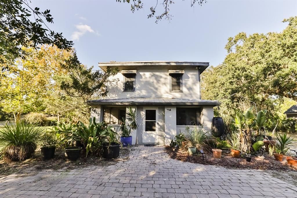 Active With Contract: $890,000 (4 beds, 2 baths, 1912 Square Feet)