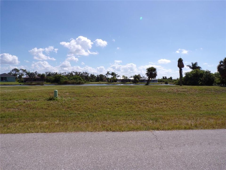 Active With Contract: $40,990 (0.19 acres)