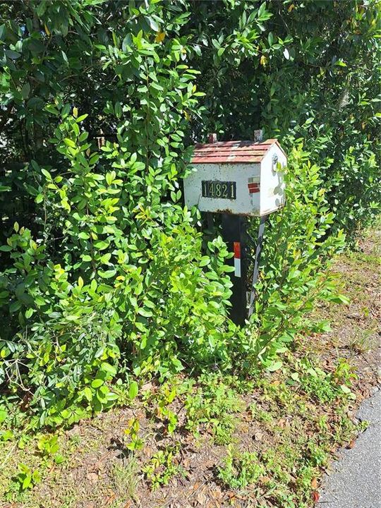 Look for this mailbox to recognize your private driveway