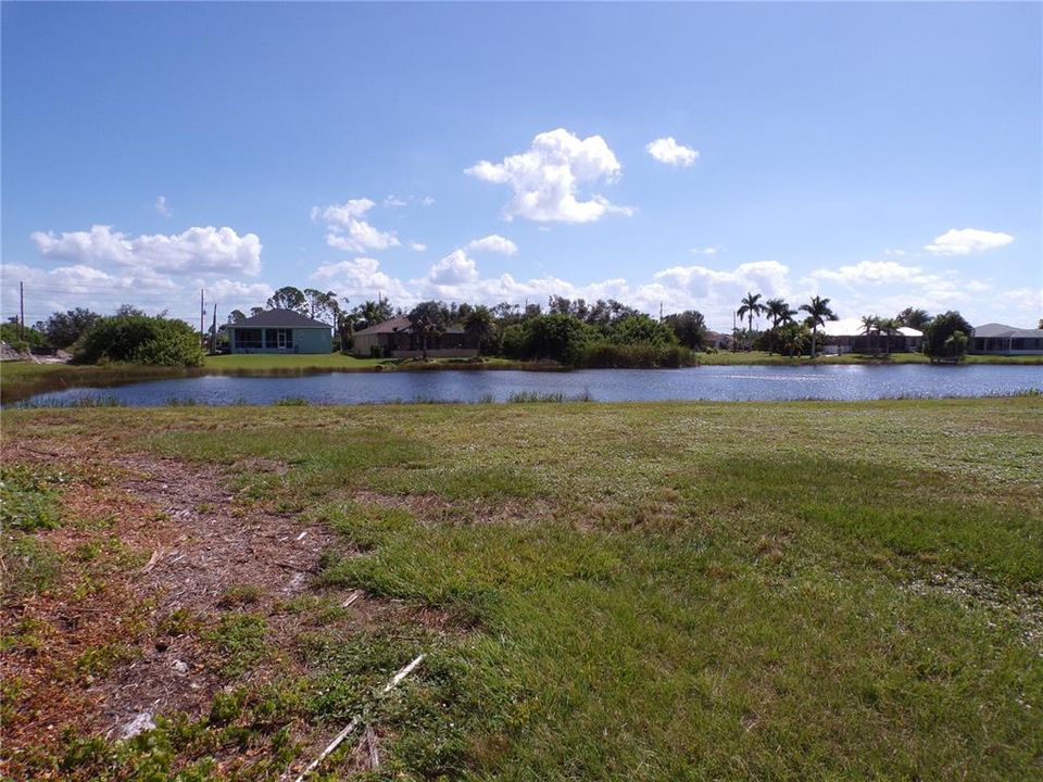 Activo con contrato: $40,990 (0.18 acres)