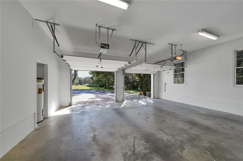 Recently Sold: $975,000 (4 beds, 3 baths, 3990 Square Feet)