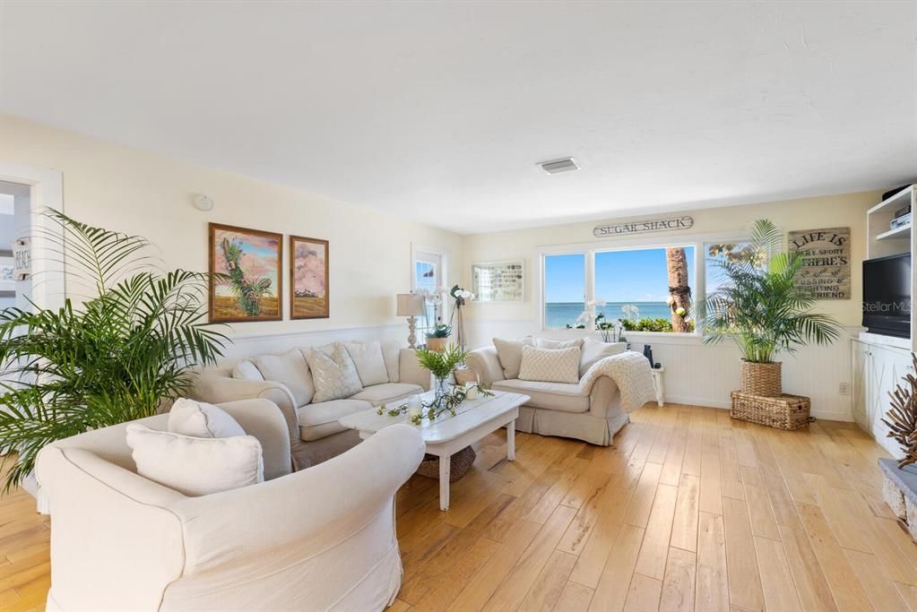 For Sale: $4,890,000 (4 beds, 4 baths, 2977 Square Feet)