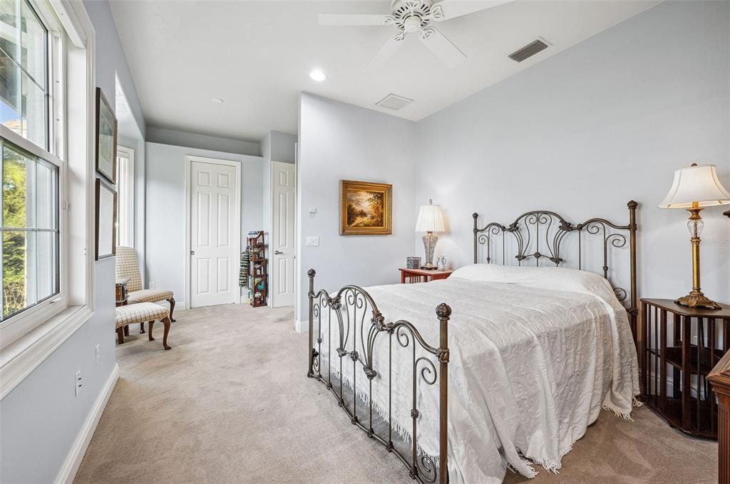 Active With Contract: $1,600,000 (4 beds, 3 baths, 4021 Square Feet)