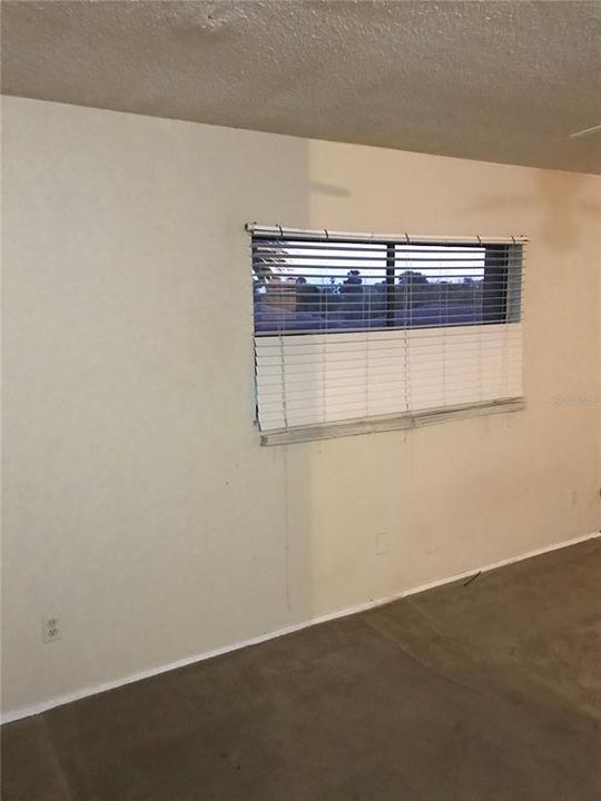 Recently Rented: $1,050 (1 beds, 1 baths, 672 Square Feet)