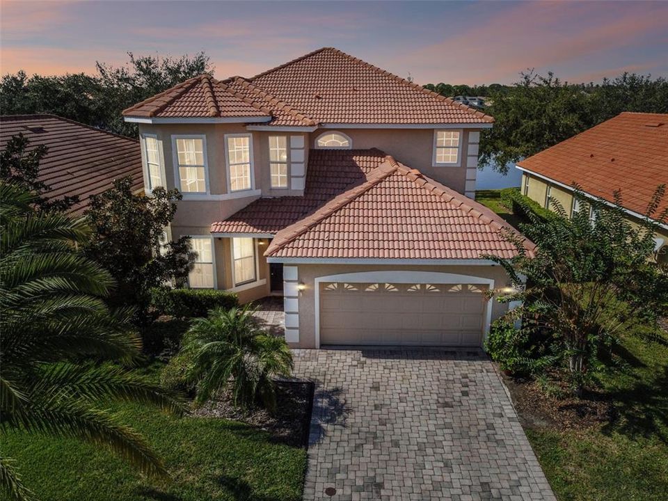 Recently Rented: $4,000 (4 beds, 3 baths, 3184 Square Feet)