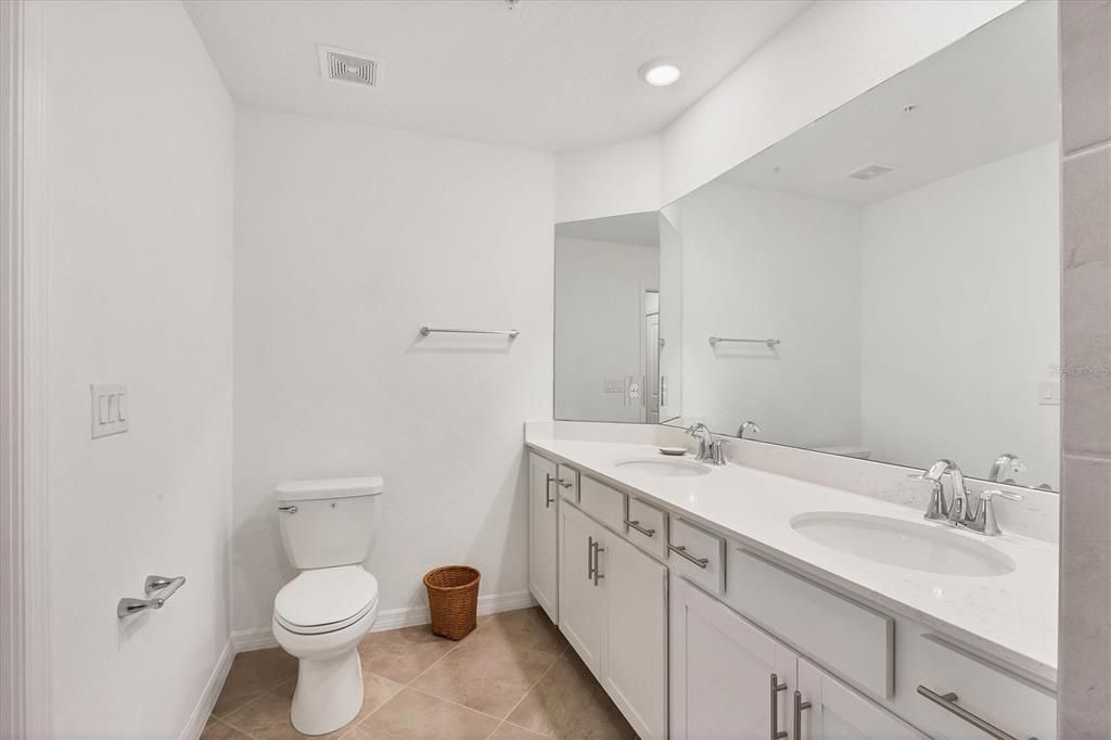 For Rent: $6,500 (2 beds, 2 baths, 1336 Square Feet)