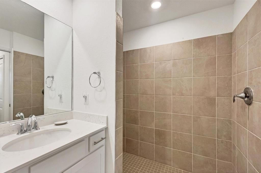 For Rent: $6,500 (2 beds, 2 baths, 1336 Square Feet)