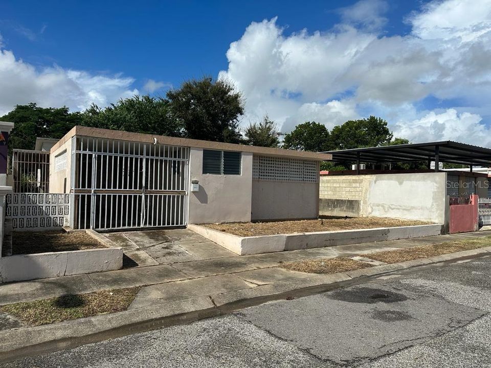 Recently Sold: $75,000 (4 beds, 1 baths, 898 Square Feet)