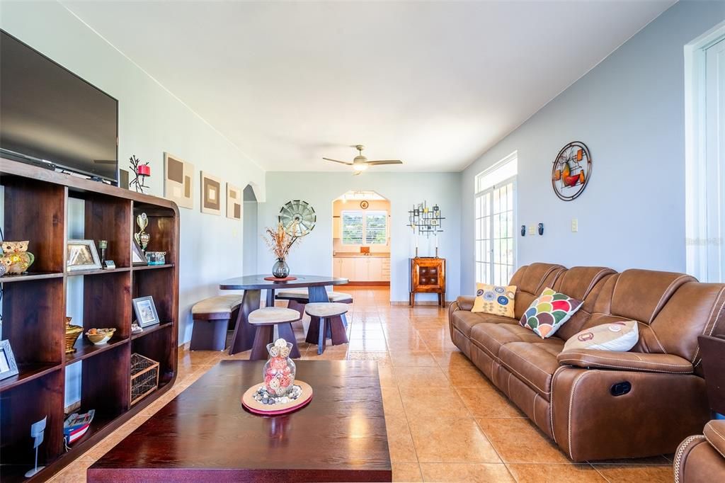 Top floor living/dining room