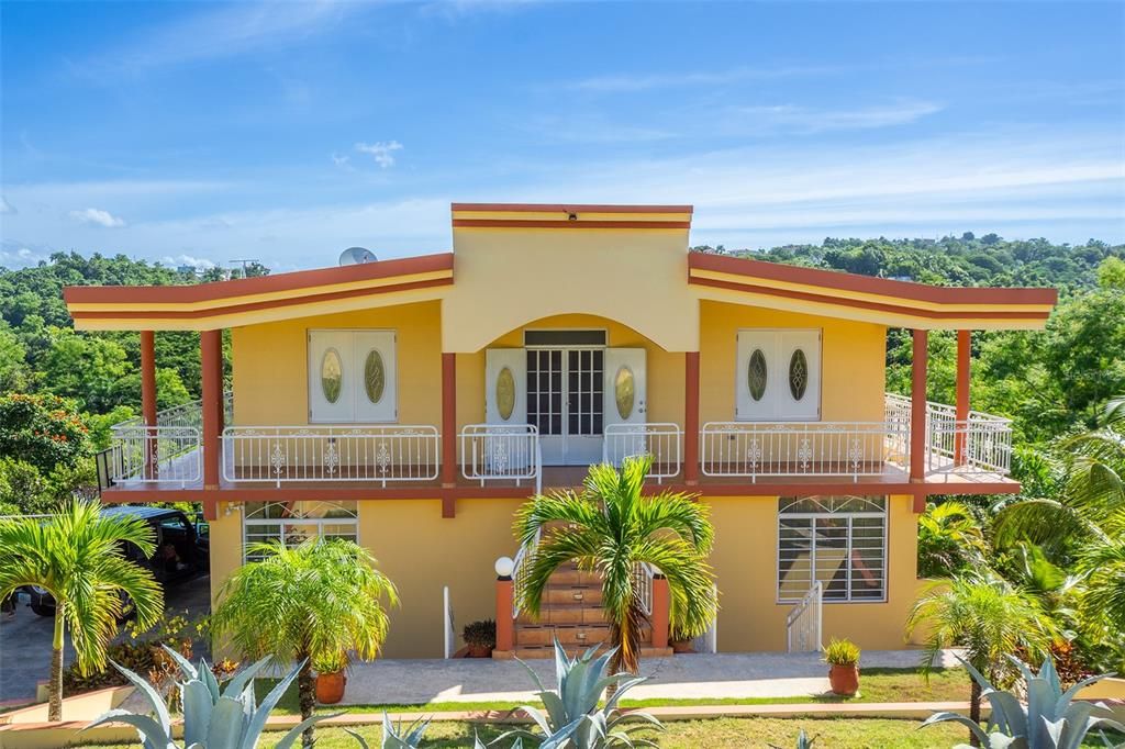 En Venta: $725,000 (5 camas, 3 baños, 3500 Pies cuadrados)