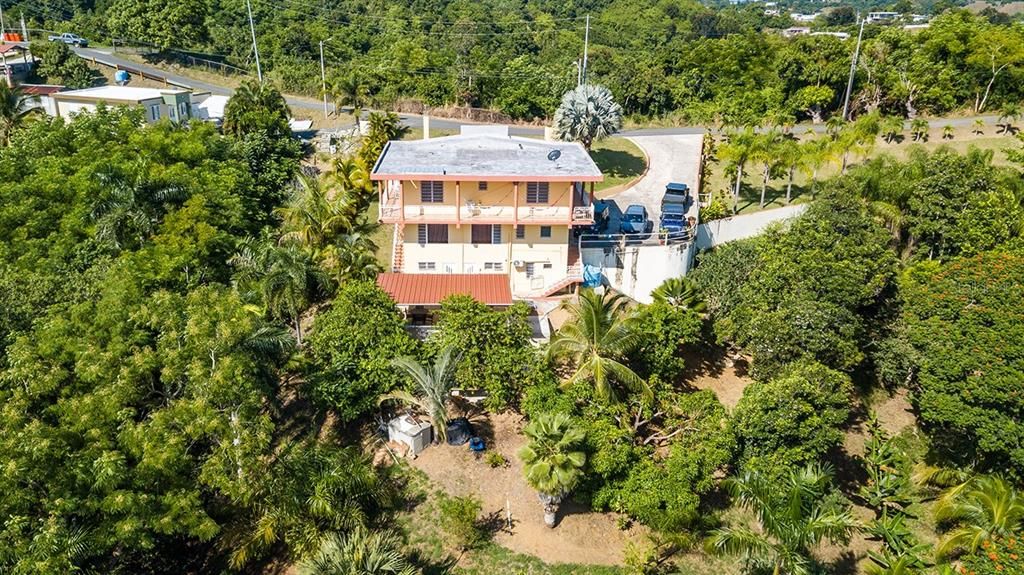 En Venta: $725,000 (5 camas, 3 baños, 3500 Pies cuadrados)