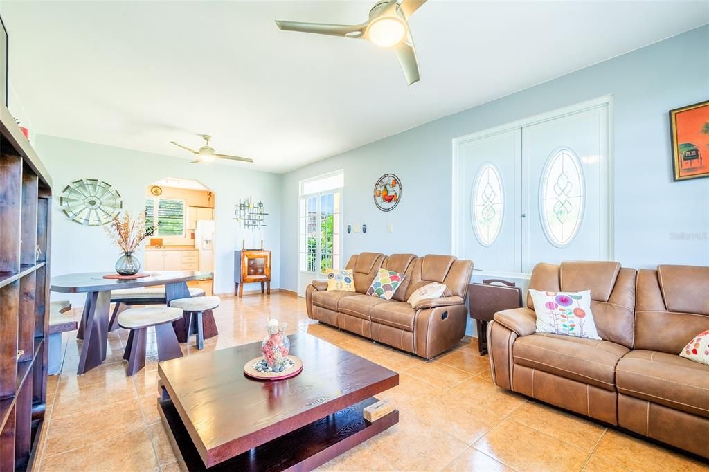 Top floor living/dining room