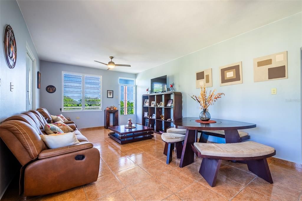 Top floor living/dining room