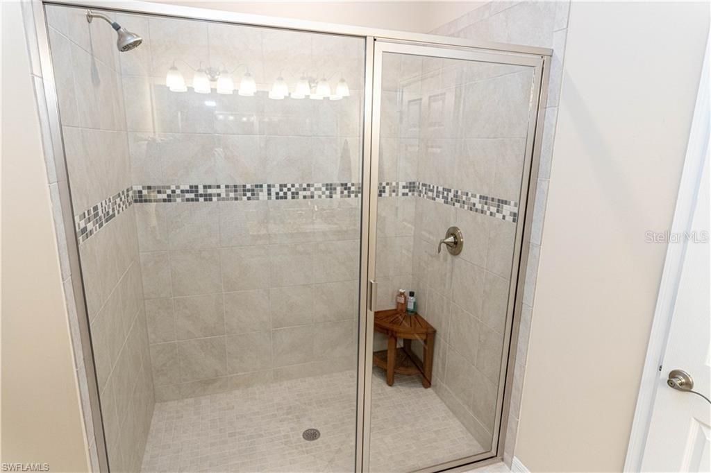 最近租的: $4,800 (2 贝兹, 2 浴室, 1527 平方英尺)