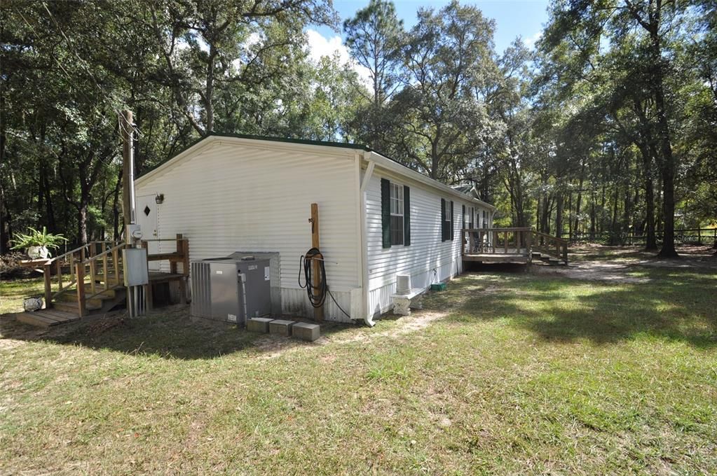 Recently Sold: $175,000 (3 beds, 2 baths, 1584 Square Feet)