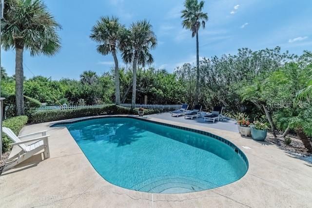 Recently Sold: $1,599,000 (4 beds, 4 baths, 3502 Square Feet)