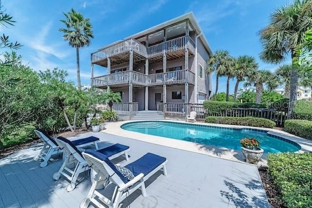 Recently Sold: $1,599,000 (4 beds, 4 baths, 3502 Square Feet)