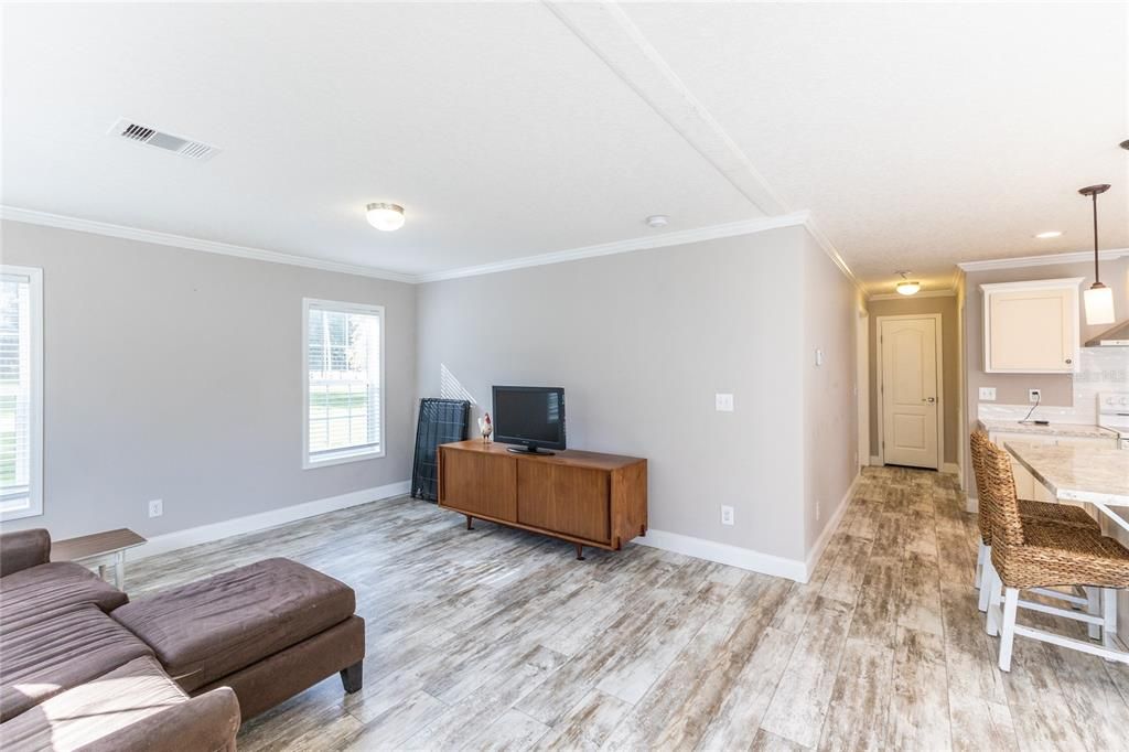 Recently Sold: $395,000 (2 beds, 2 baths, 1188 Square Feet)