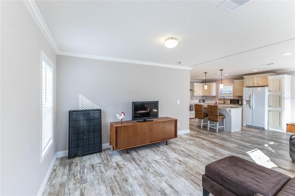 Recently Sold: $395,000 (2 beds, 2 baths, 1188 Square Feet)