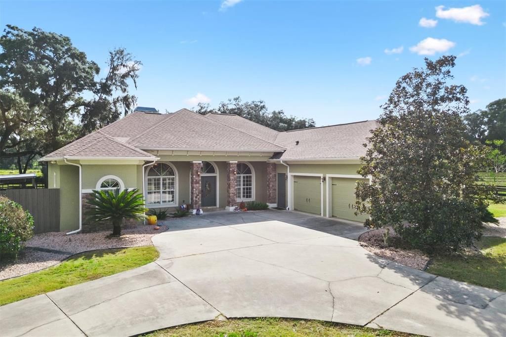 Recently Sold: $899,000 (4 beds, 4 baths, 3445 Square Feet)