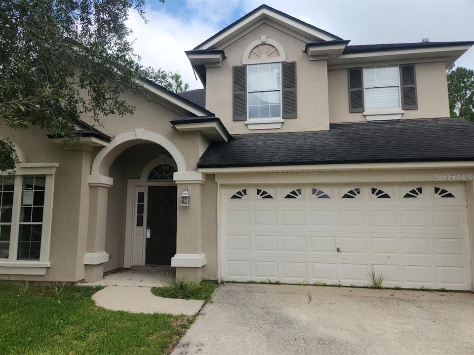 Recently Sold: $259,900 (4 beds, 2 baths, 2504 Square Feet)