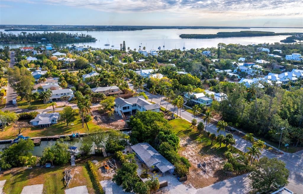 The Longbeach Village offers multiple dining opportunities and a community dock and ramp to the bay.