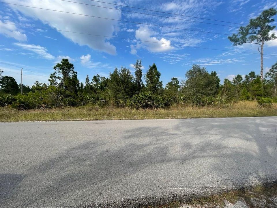 Activo con contrato: $20,600 (0.25 acres)