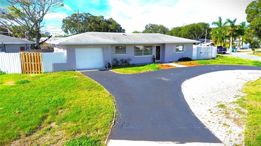 Recently Sold: $349,900 (2 beds, 1 baths, 1346 Square Feet)