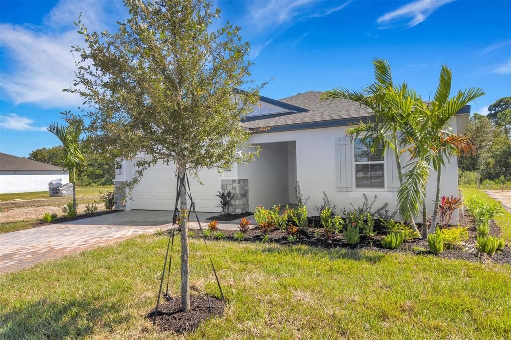 Recently Sold: $425,000 (4 beds, 2 baths, 1740 Square Feet)