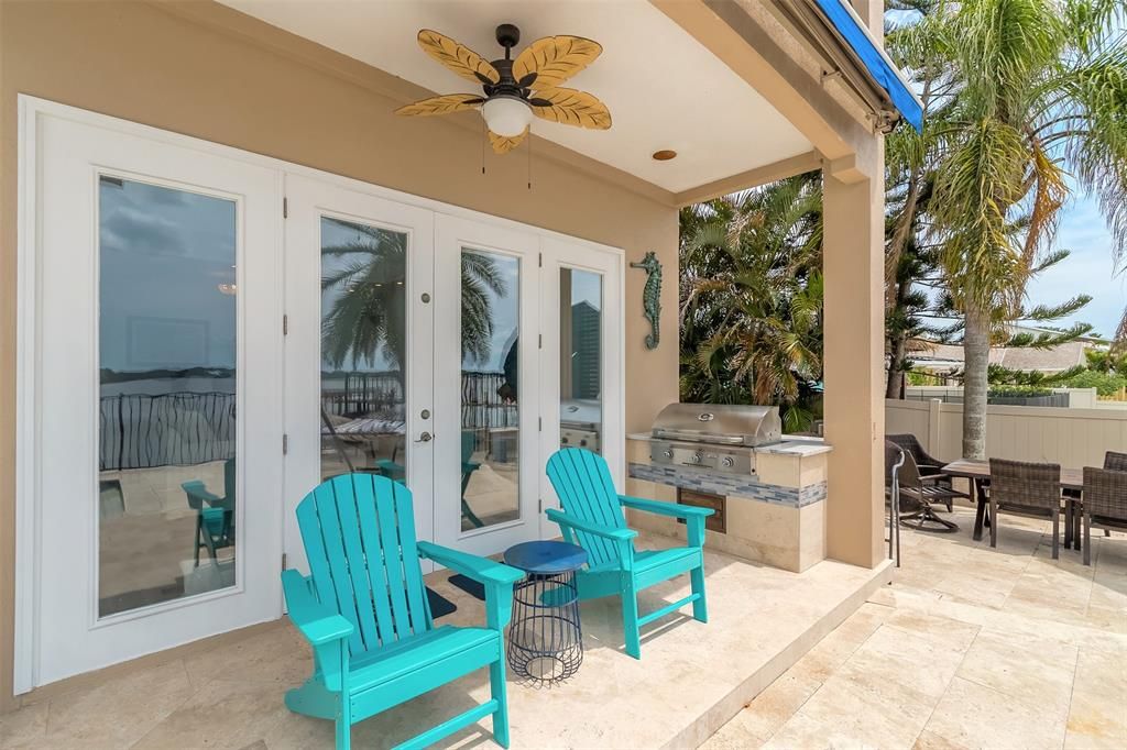 Recently Sold: $2,200,000 (5 beds, 4 baths, 3905 Square Feet)