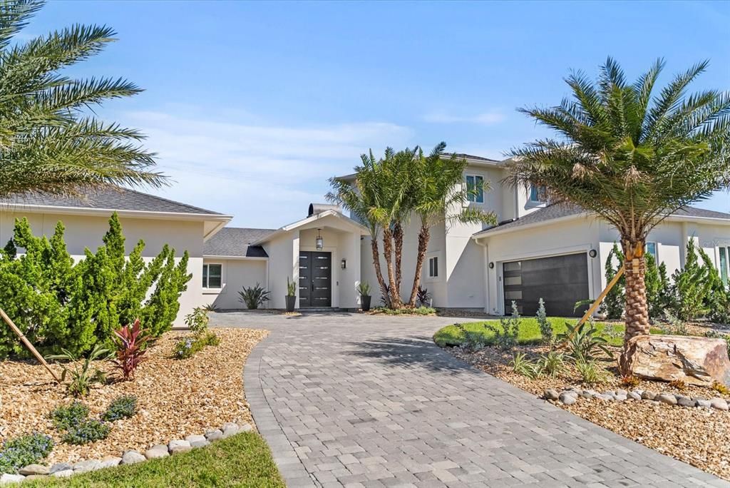 Recently Sold: $1,899,900 (4 beds, 5 baths, 3711 Square Feet)