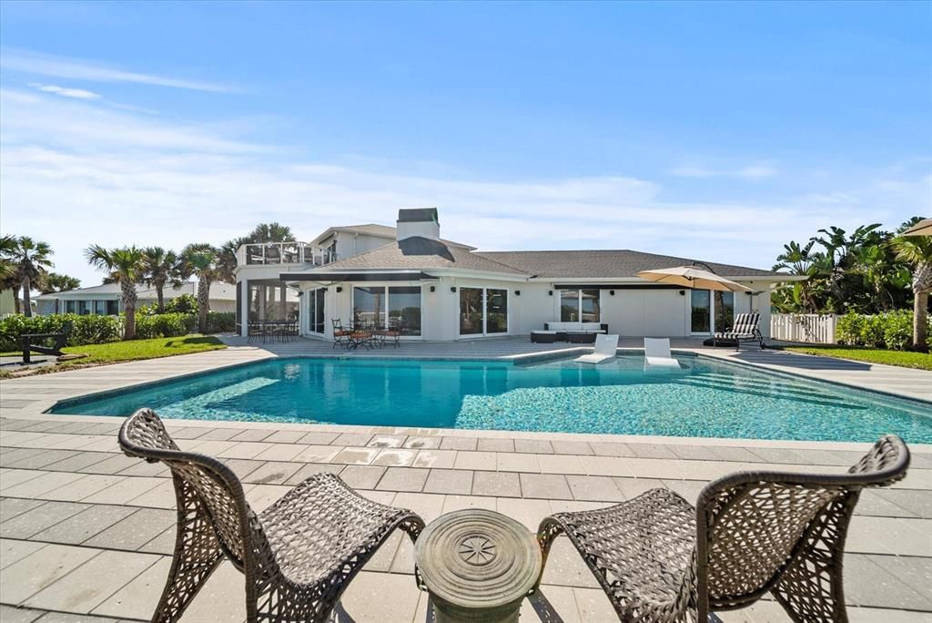 Recently Sold: $1,899,900 (4 beds, 5 baths, 3711 Square Feet)