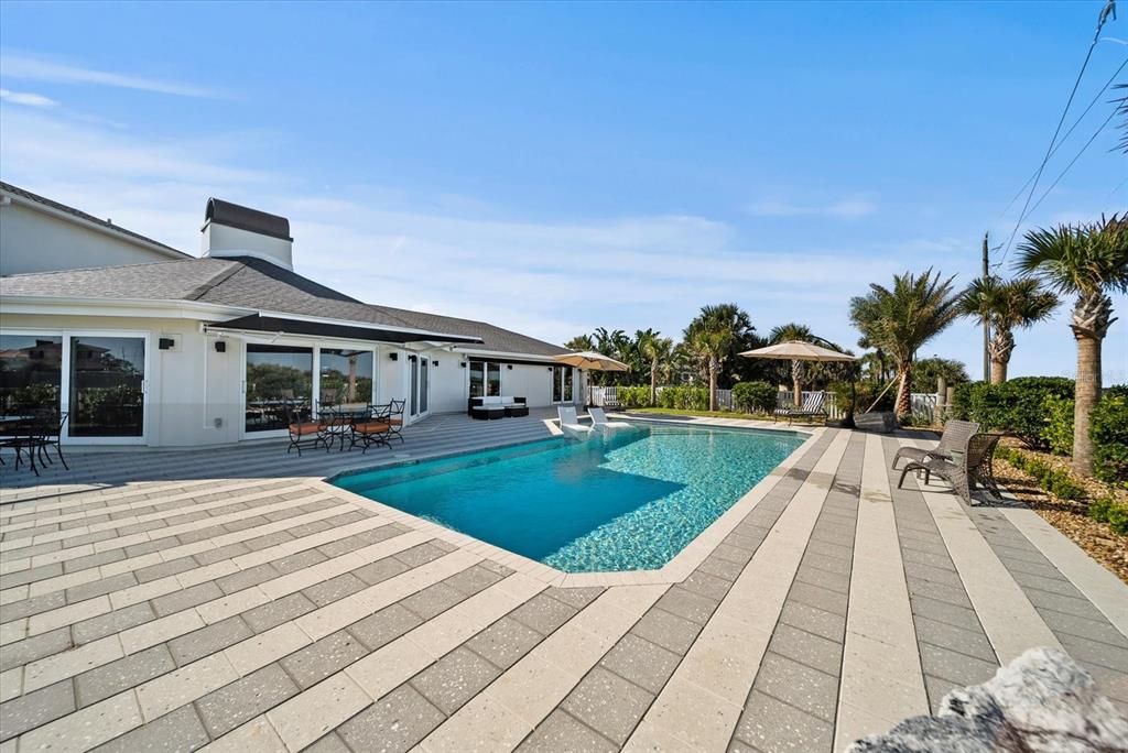 Recently Sold: $1,899,900 (4 beds, 5 baths, 3711 Square Feet)
