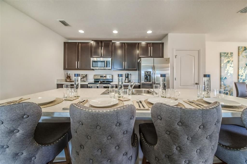 Active With Contract: $2,600 (4 beds, 3 baths, 1606 Square Feet)