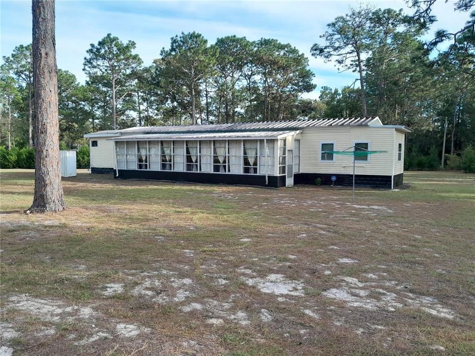 Recently Sold: $135,000 (2 beds, 2 baths, 1285 Square Feet)