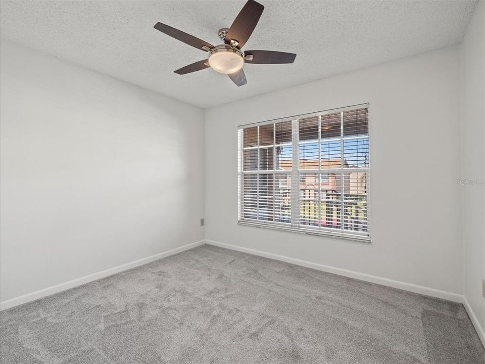 Active With Contract: $118,000 (2 beds, 1 baths, 835 Square Feet)