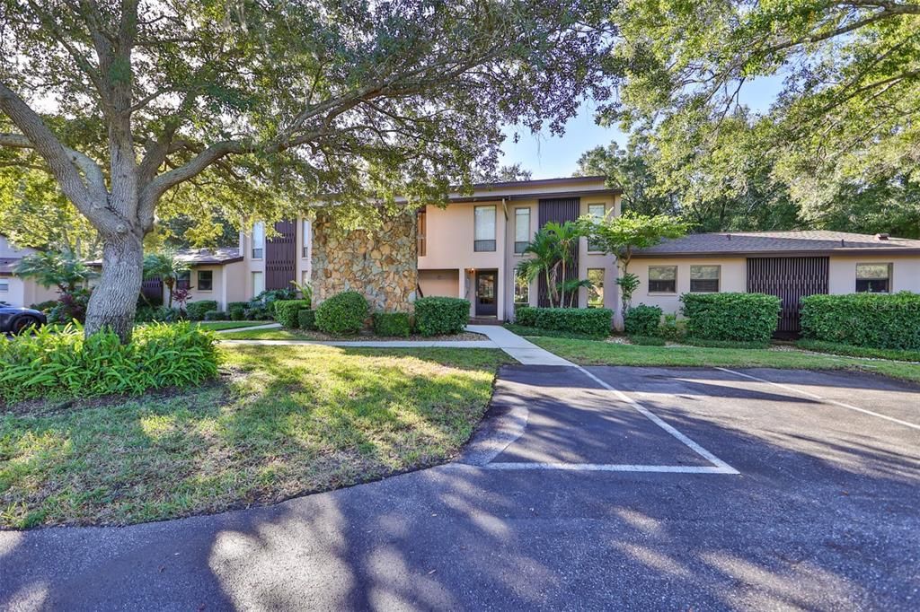 最近售出: $215,000 (2 贝兹, 2 浴室, 1155 平方英尺)