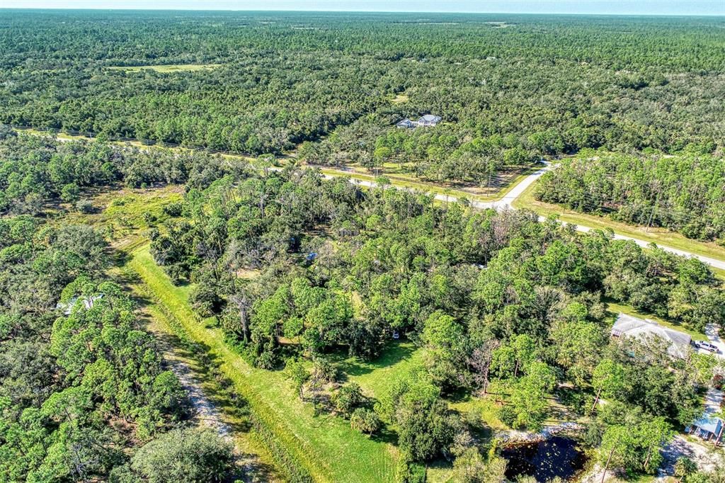 На продажу: $599,000 (4.58 acres)