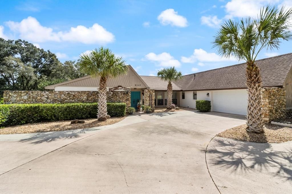 Active With Contract: $420,000 (3 beds, 2 baths, 2918 Square Feet)