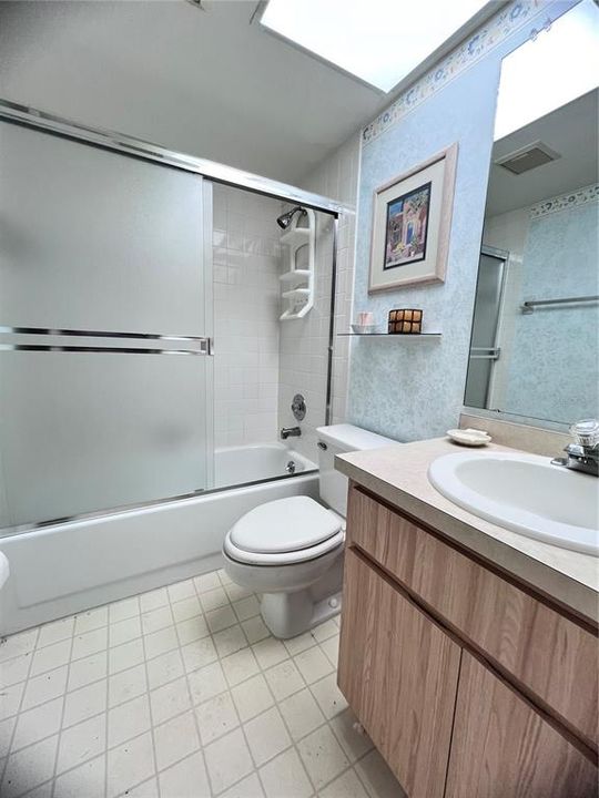 最近售出: $209,000 (2 贝兹, 2 浴室, 1043 平方英尺)