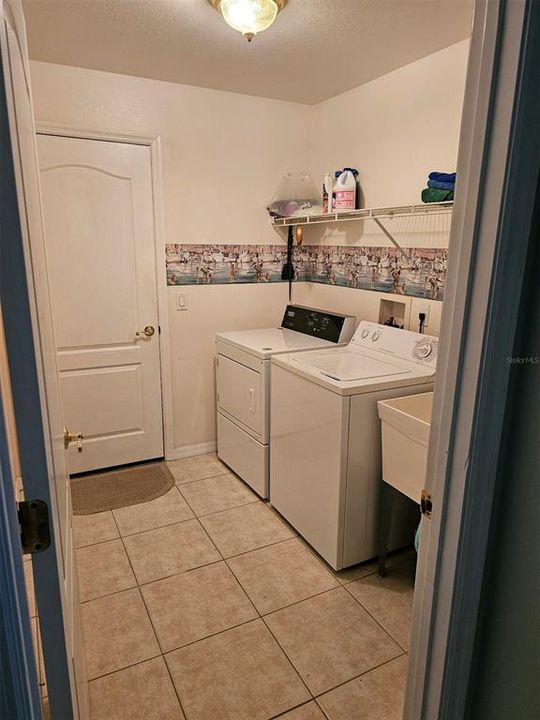 Washer & dryer in house