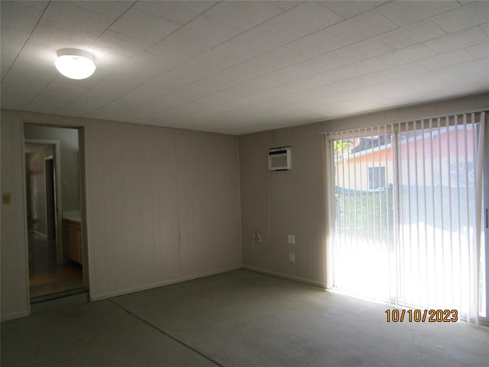 Florida/Bonus Room off garage