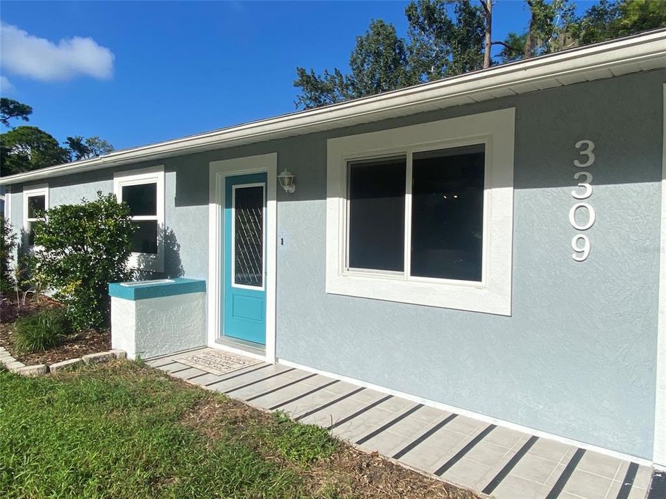 Active With Contract: $299,000 (4 beds, 2 baths, 1484 Square Feet)