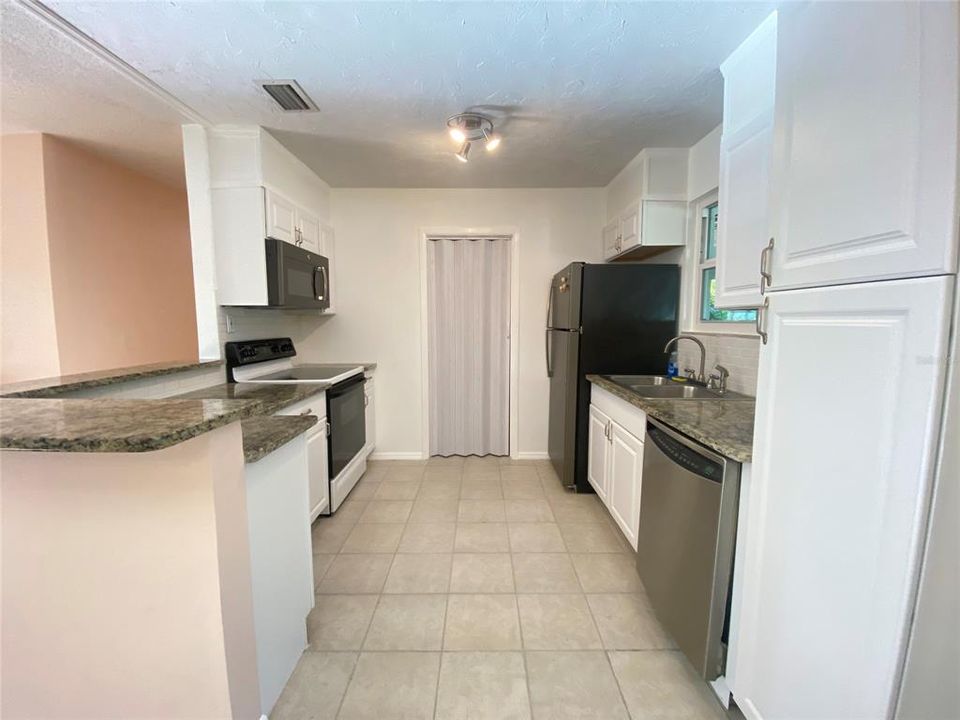 Active With Contract: $299,000 (4 beds, 2 baths, 1484 Square Feet)