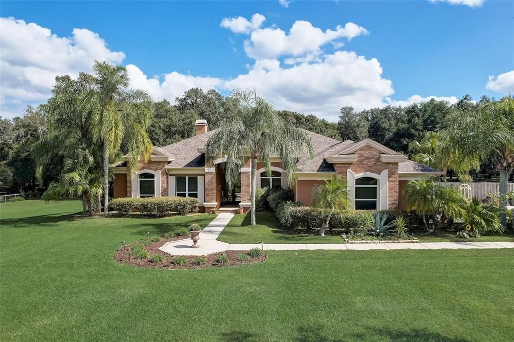 Recently Sold: $800,000 (4 beds, 3 baths, 3610 Square Feet)