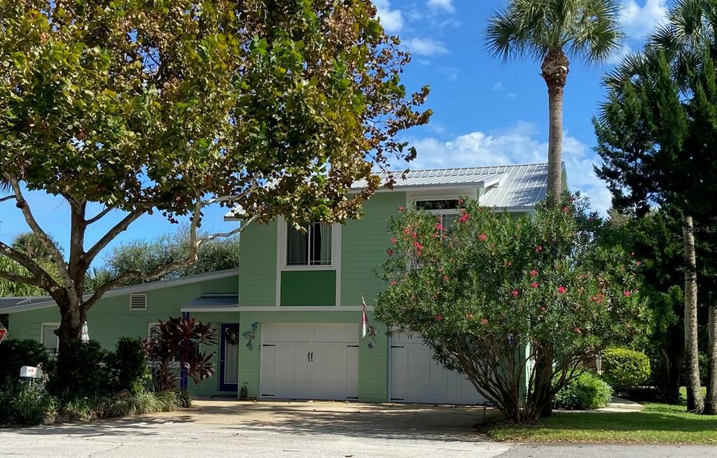 For Rent: $3,800 (2 beds, 1 baths, 1100 Square Feet)