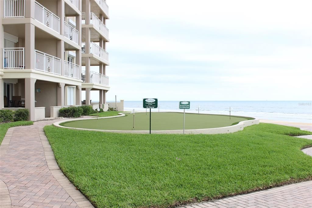 Recently Rented: $5,200 (3 beds, 3 baths, 1527 Square Feet)