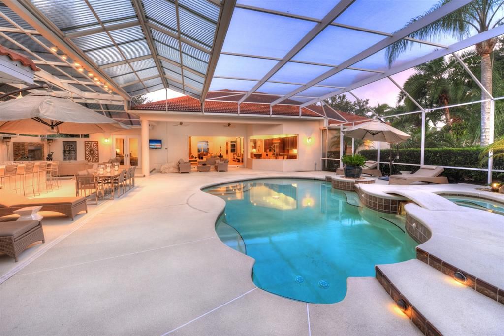 Recently Sold: $1,695,000 (4 beds, 3 baths, 5285 Square Feet)