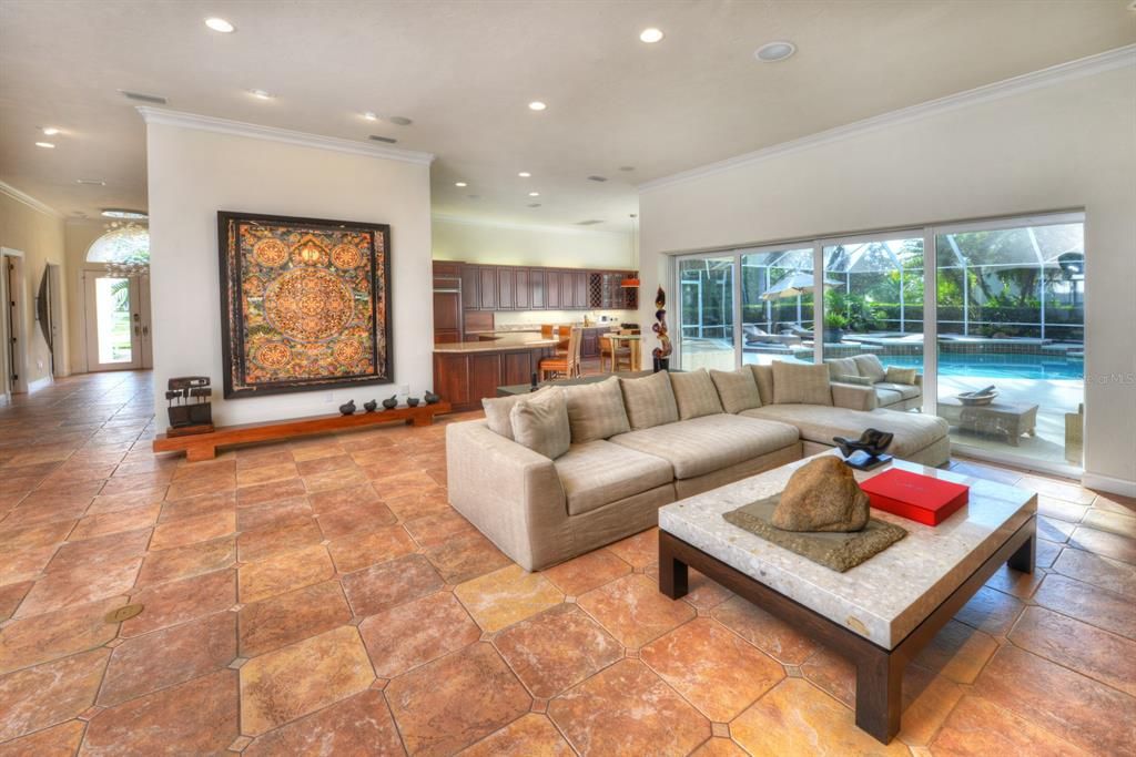 Recently Sold: $1,695,000 (4 beds, 3 baths, 5285 Square Feet)