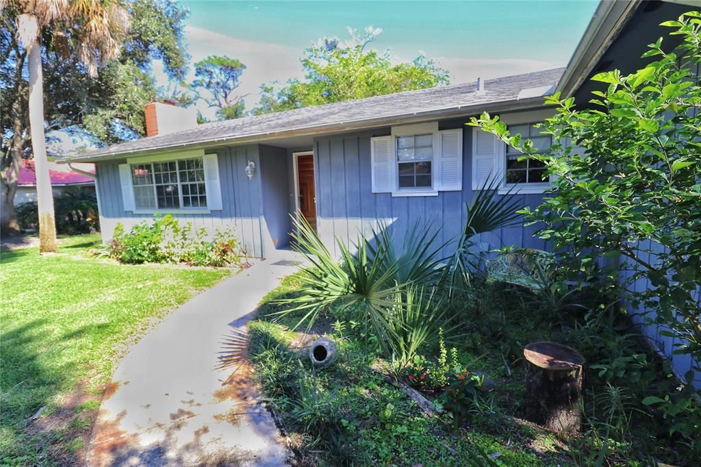 Recently Sold: $429,900 (2 beds, 2 baths, 1609 Square Feet)